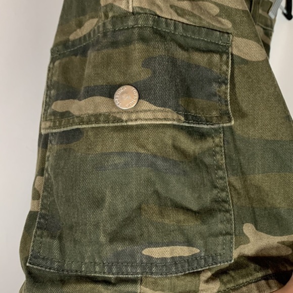 Topshop Green Camouflage Army Denim Mini Skirt - Picture 5 of 8